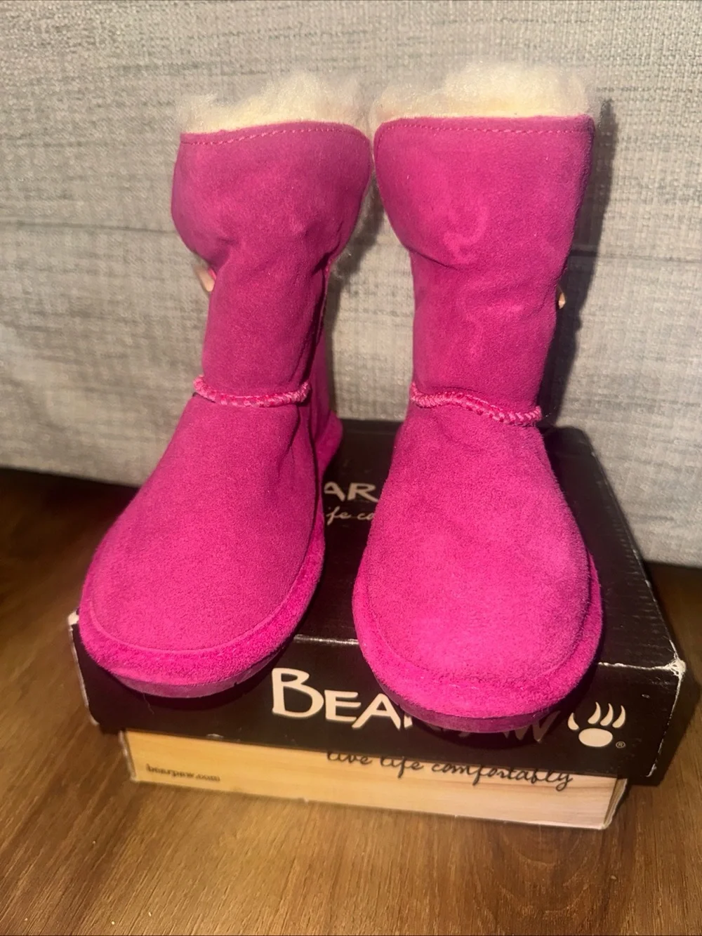 New in Box Bearpaw Shearling Boot Pom Berry Winter Fur Lined Size 12 Toddlers